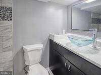 2822 E Chase St - 16