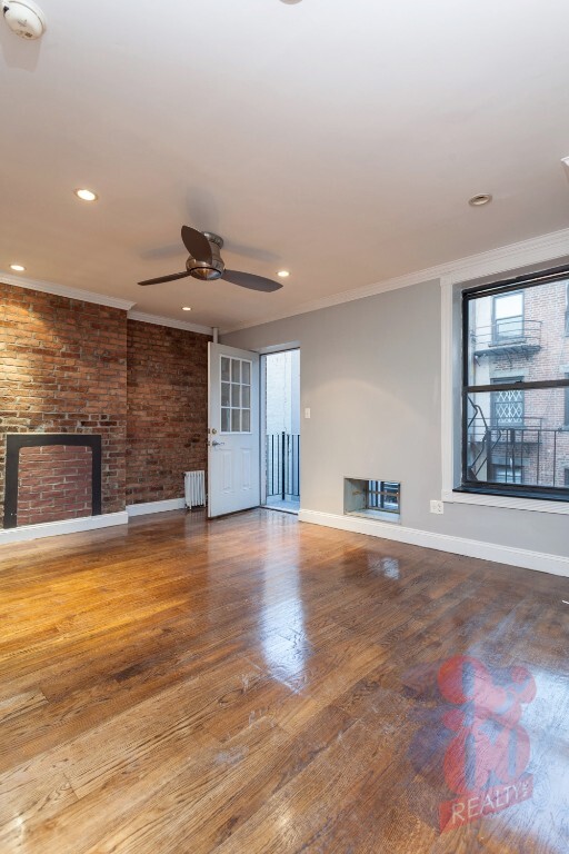 147 Avenue A in New York, NY - Building Photo - Building Photo