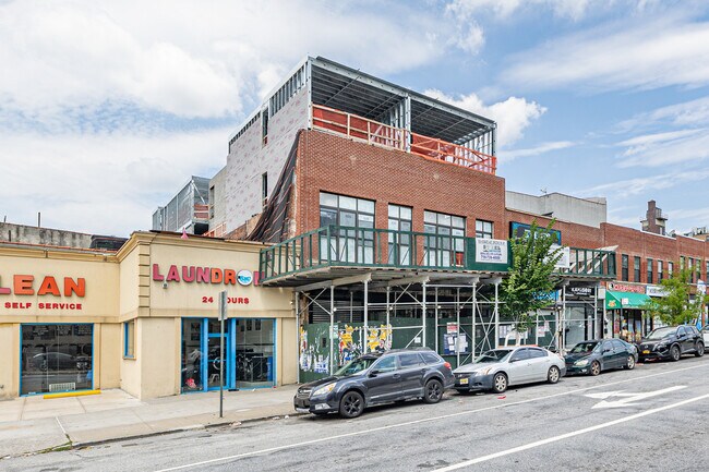 556 Howard Ave