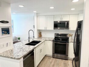 2747 S Kihei Rd in Kihei, HI - Building Photo - Building Photo