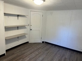 1221 10th Ave N, Unit 10 in Fargo, ND - Building Photo