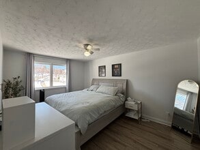 46 Rosewood Dr in Fredericton, NB - Building Photo - Building Photo