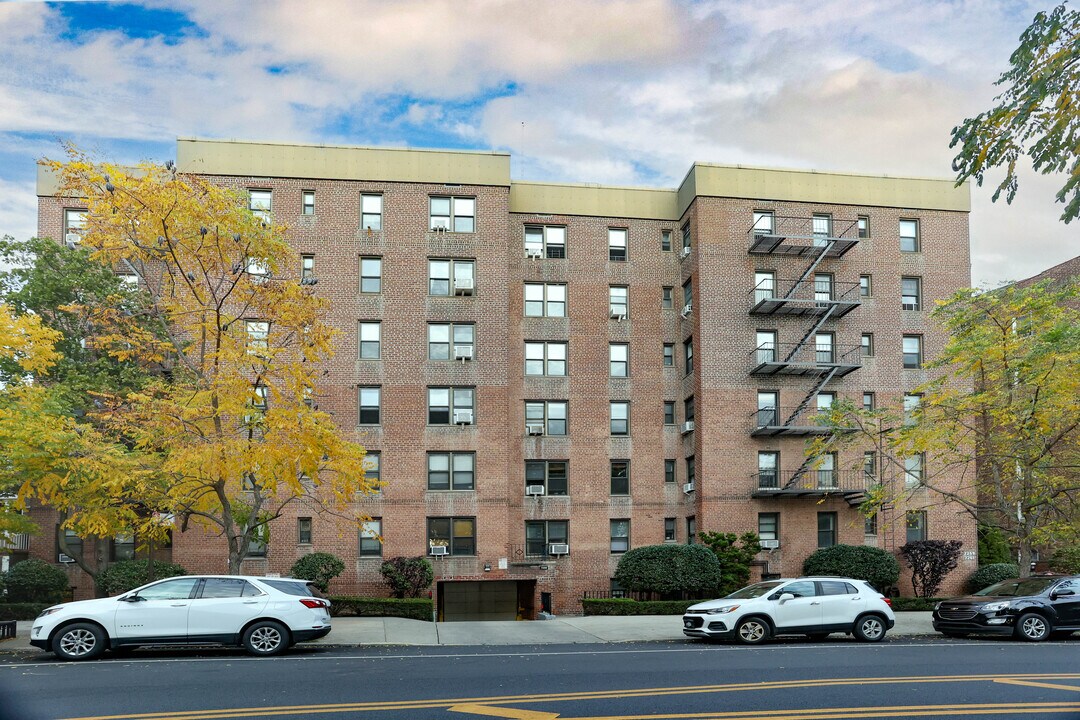 7259-7261 Shore Rd in Brooklyn, NY - Building Photo
