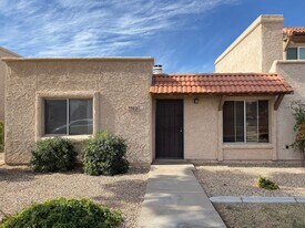 5902 N Granite Reef Rd in Scottsdale, AZ - Building Photo
