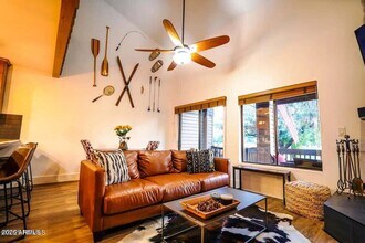 17810 S Walapai Rd in Munds Park, AZ - Building Photo - Building Photo