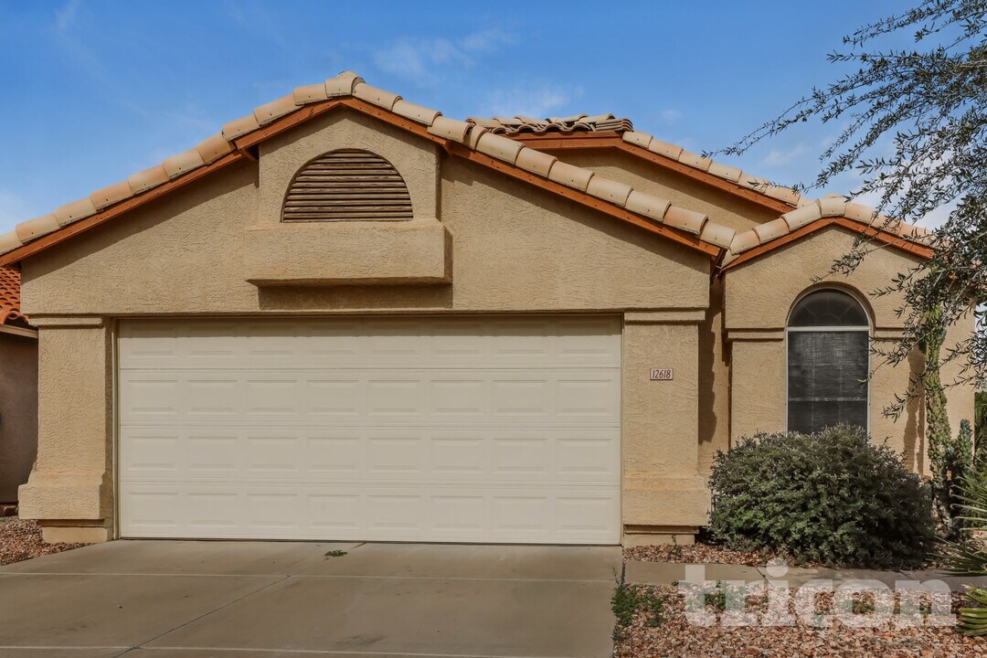 12618 W Cambridge Ave in Avondale, AZ - Building Photo