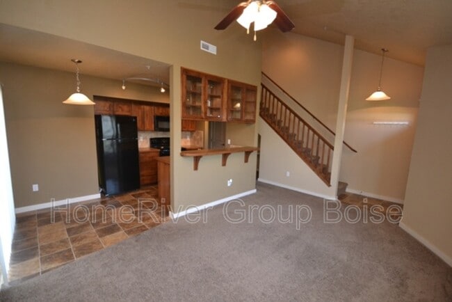 9237 W Brogan Dr