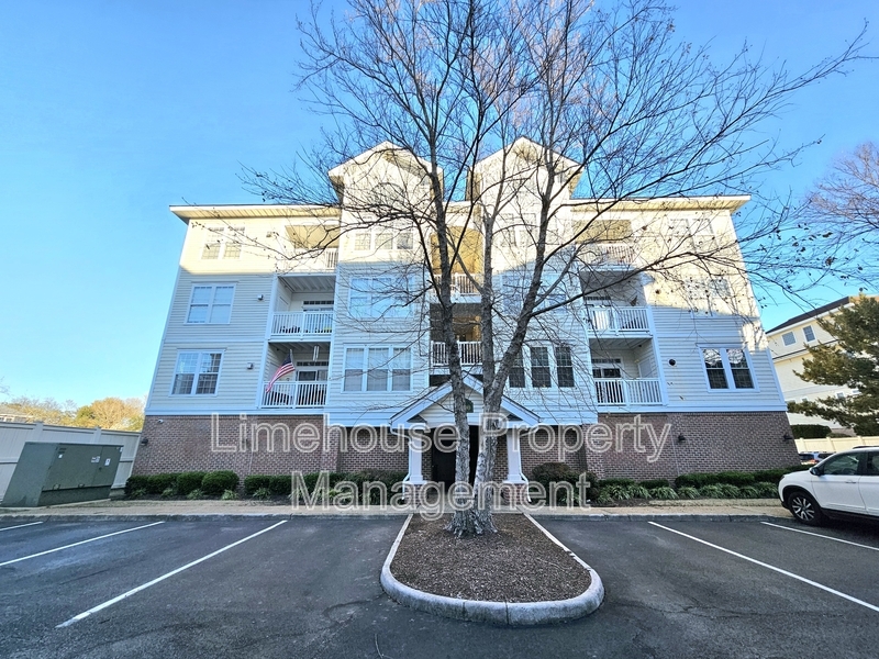 2900 Brighton Beach Pl in Virginia Beach, VA - Building Photo