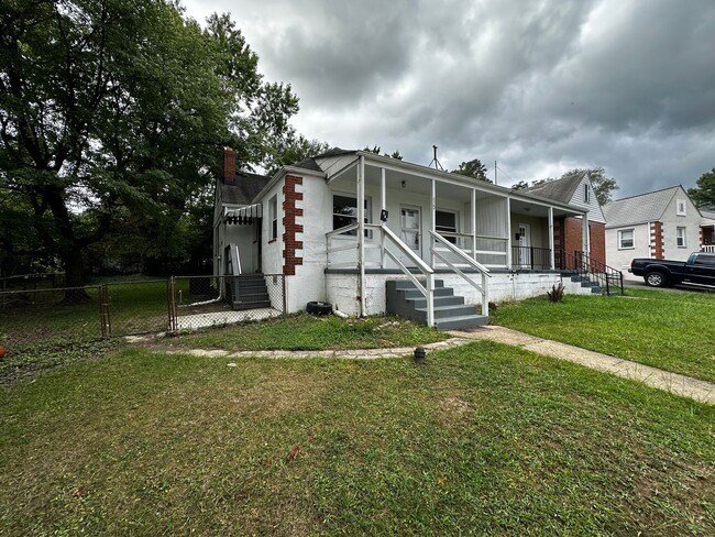 420 Old Home Rd in Baltimore, MD - Foto de edificio - Building Photo