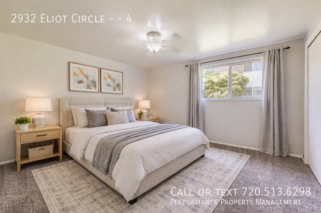 property at 2932 Eliot Cir