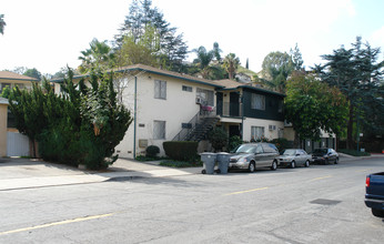 1345 Hilda Ave in Glendale, CA - Building Photo - Building Photo