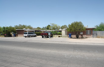 1321 N Palo Verde Blvd in Tucson, AZ - Foto de edificio - Building Photo