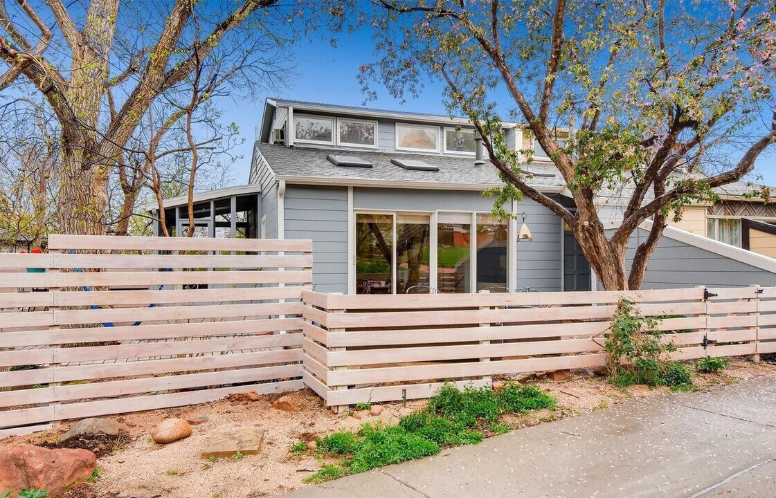 2702 6th St in Boulder, CO - Building Photo