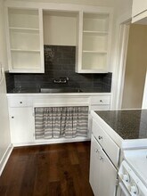117 E Norwood Ct in San Antonio, TX - Foto de edificio - Building Photo