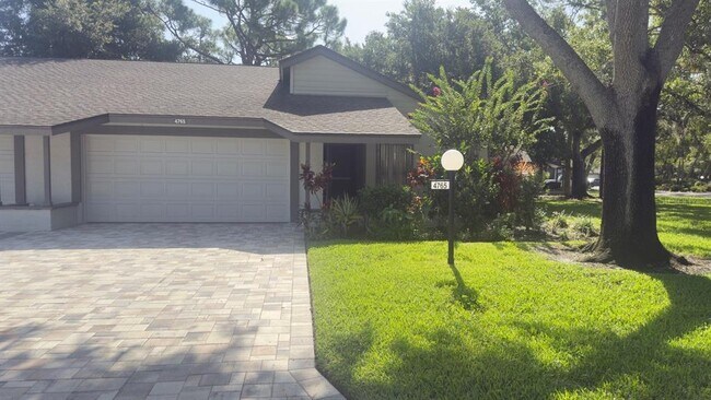 property at 4765 Oak Forest Dr W