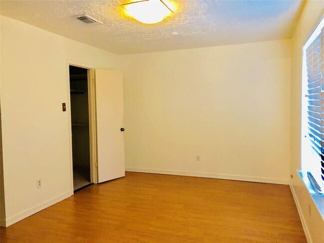 2803 Fir Crest Ct in Stafford, TX - Building Photo - Building Photo