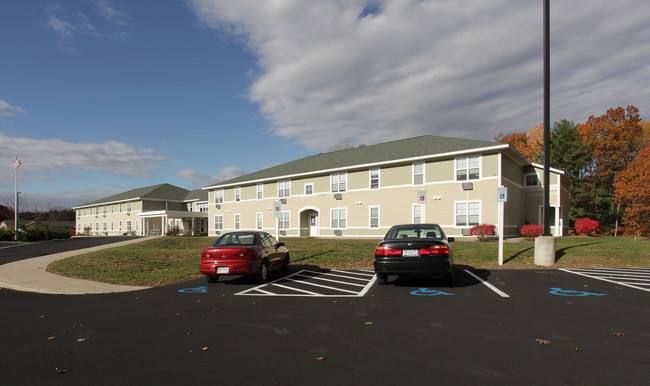 Father Leo O'brien Housing in Schenectady, NY - Foto de edificio - Building Photo