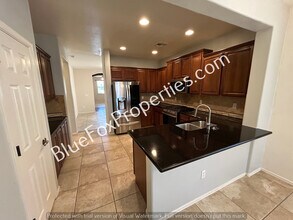 5174 N River Fringe Dr in Tucson, AZ - Building Photo - Building Photo