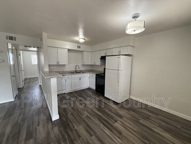 917 N Yale Ave in Tulsa, OK - Foto de edificio - Building Photo