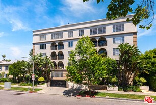 434 Canon Dr in Beverly Hills, CA - Building Photo