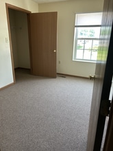 100 Mineral Manor Way in Parkersburg, WV - Building Photo - Building Photo