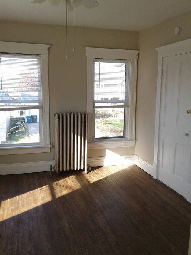 1314 11th St in Moline, IL - Building Photo - Building Photo