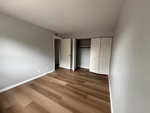 1114 5th St, Unit 14 in Rising Sun, IN - Foto de edificio - Building Photo