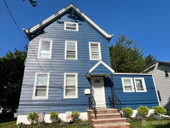 property at 426 Willow Ave