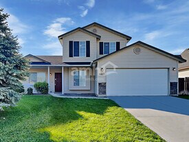 16605 Sadie Ave in Caldwell, ID - Building Photo