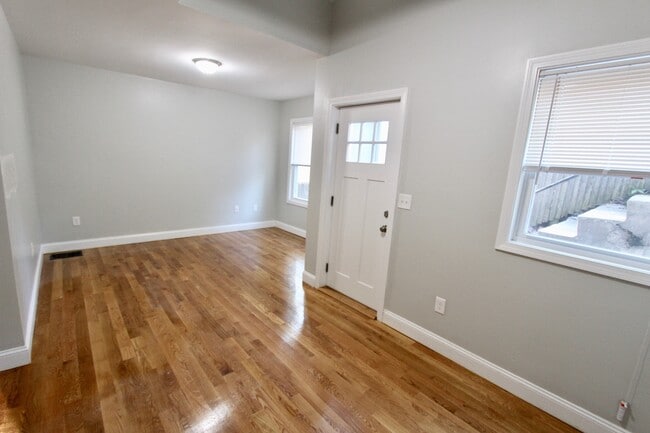 4 Draper St, Unit 3
