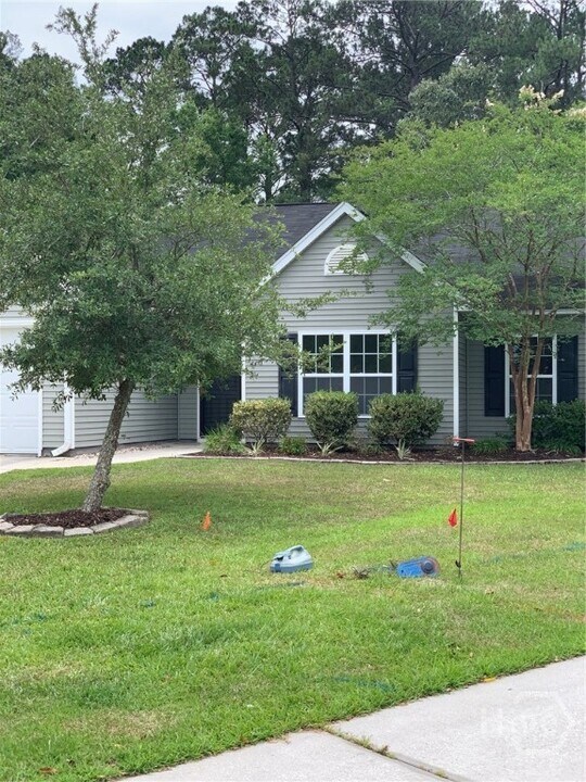 68 Hamilton Grove Dr in Pooler, GA - Building Photo
