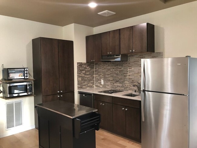 property at 2930 Calais Dr