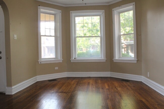 4213 W Kamerling Ave in Chicago, IL - Building Photo - Building Photo