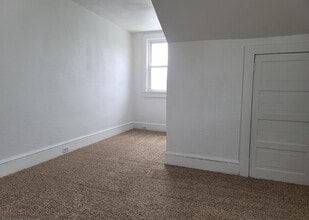 1281 S Broad St in Trenton, NJ - Building Photo - Building Photo