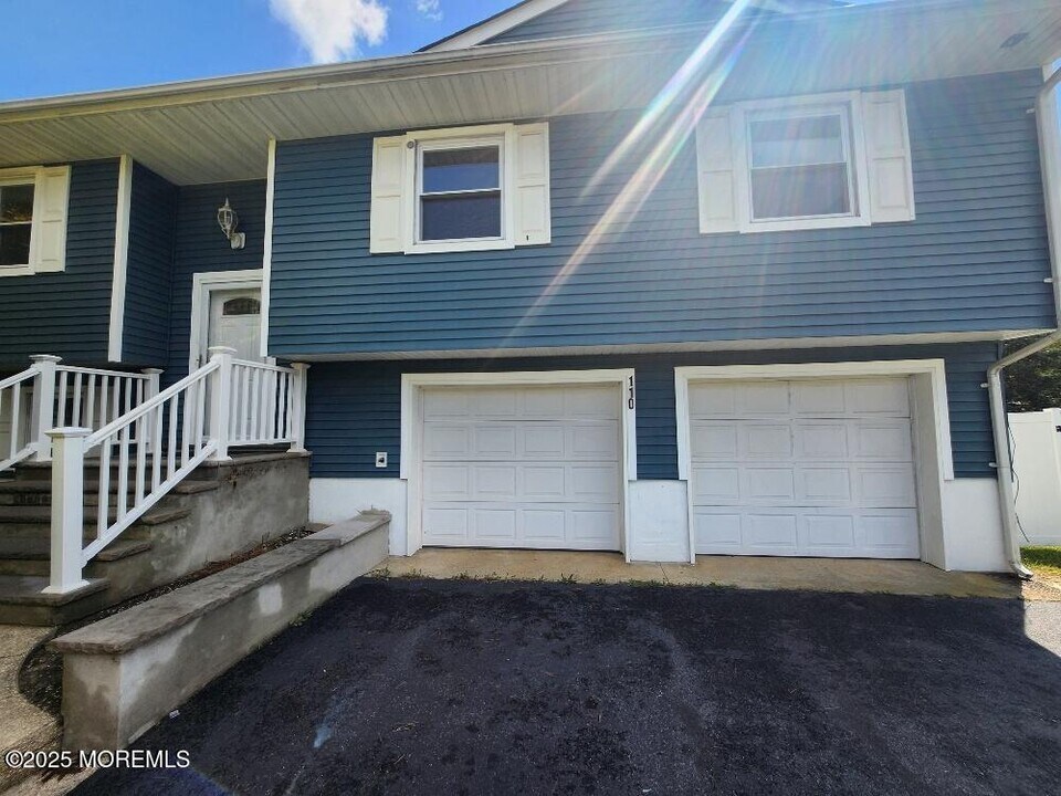 110 Cold Indian Springs Rd in Ocean Township, NJ - Building Photo