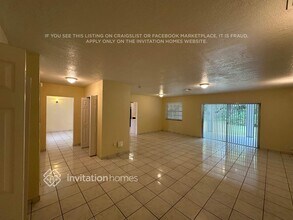 17421 SW 92nd Ct in Palmetto Bay, FL - Building Photo - Building Photo