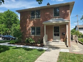 417 S 7th St, Unit #1 in Ann Arbor, MI - Building Photo