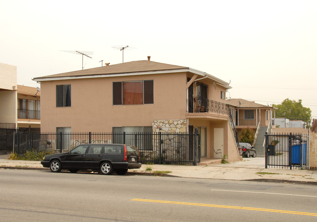 6202 West Blvd in Los Angeles, CA - Building Photo