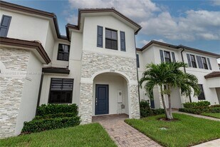 12949 SW 232nd Ln in Princeton, FL - Building Photo