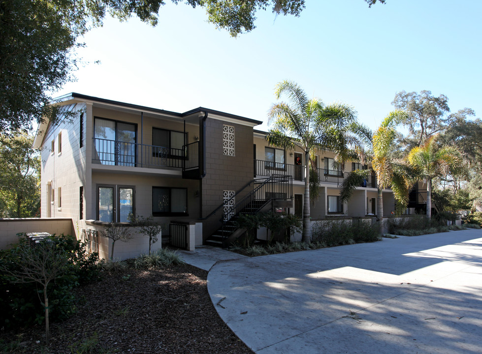 630 Hillcrest St in Orlando, FL - Building Photo