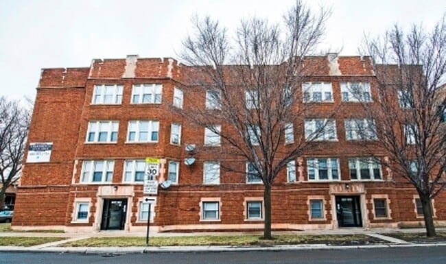1448 W 83rd Chicago, IL 60620