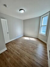 126 Bidwell Ave, Unit 1 in Jersey City, NJ - Building Photo - Building Photo