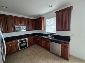 7070 Venice Way in Naples, FL - Building Photo - Building Photo