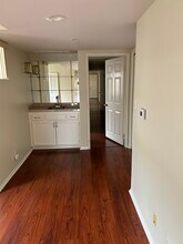 1932 Pelham Ave in Los Angeles, CA - Foto de edificio - Interior Photo