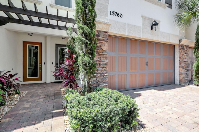 15760 Italian Cypress Wy in Wellington, FL - Building Photo - Building Photo