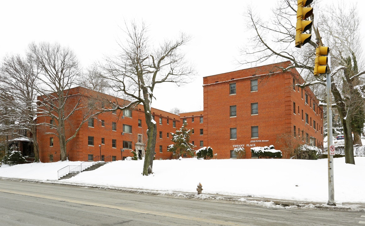 Tiffany Place in Pittsburgh, PA - Building Photo