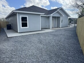 3015 Impala Dr in Brownsville, TX - Building Photo - Building Photo