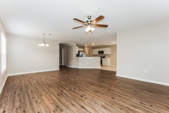 10721 Shady Preserve Dr in Riverview, FL - Building Photo - Building Photo