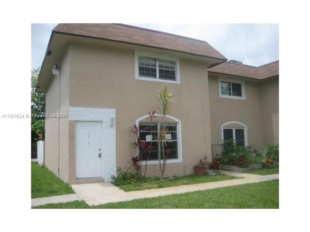 7858 Kimberly Blvd in North Lauderdale, FL - Building Photo