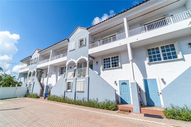 349 Virginia St in Hollywood, FL - Building Photo - Building Photo